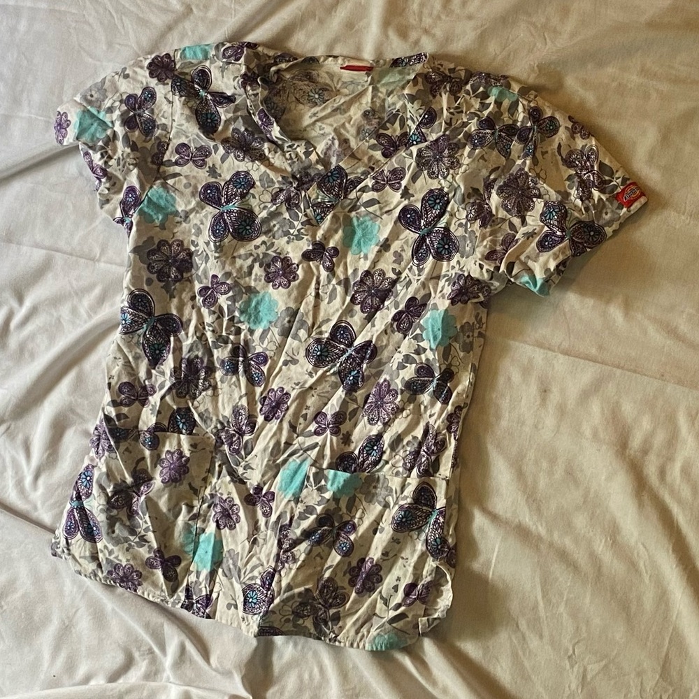 Scrub top